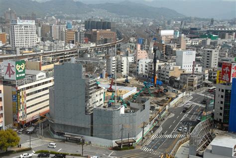 グランクロスタワー広島: 未来の都市生活の象徴